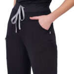 Women Scrub Bottoms Black Slim Fit 6 Pockets in Cotton