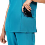 Women Scrub Tops Teal V Neck 5 Pockets in Polyester